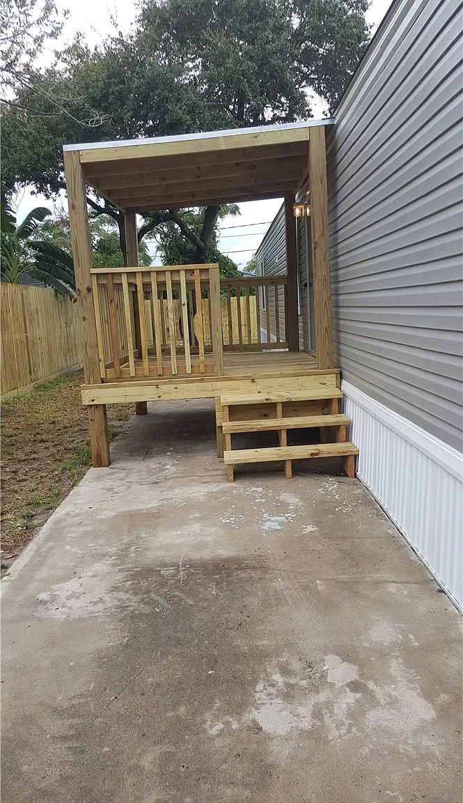 2 bed, 2.0 bath, 840 sqft, $975 — Photo 3
