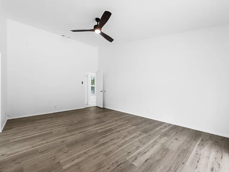 9718 Lancaster Pl — Photo 8