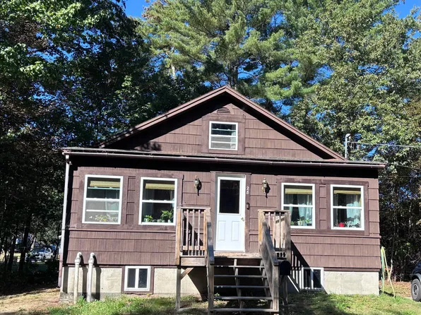 28 Winter Street, Madison, ME 04950