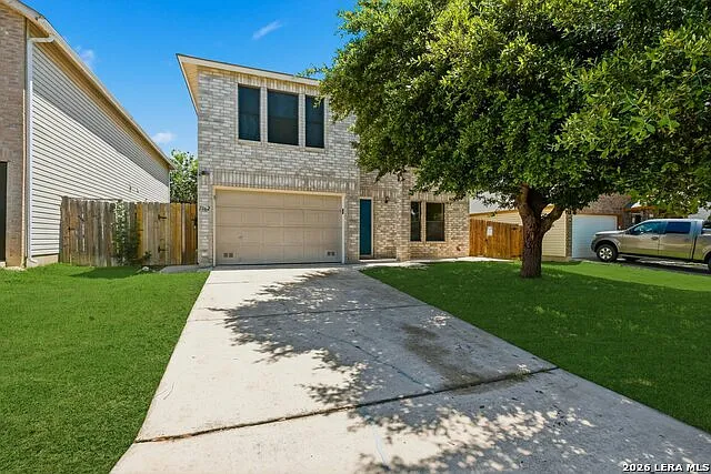 7962 Dueling Oak — Photo 1