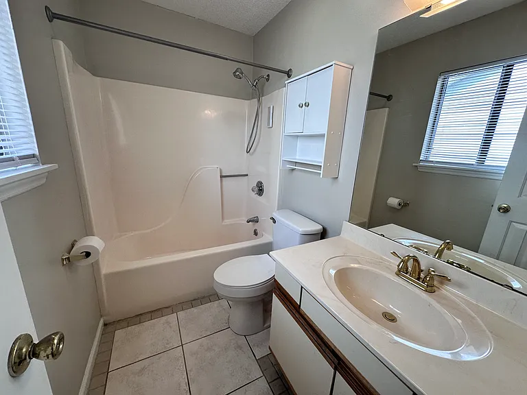 6536 Valene Ct — Photo 22