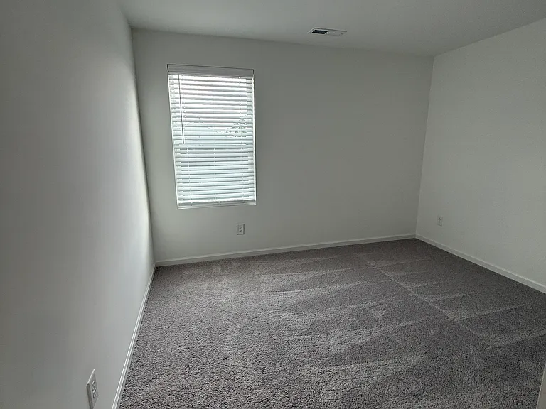4736 Bell West Dr — Photo 25