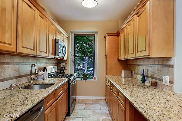 Sold by Corcoran | media 3