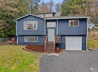 7915 NE Beachwood Ave, Poulsbo, WA 98370