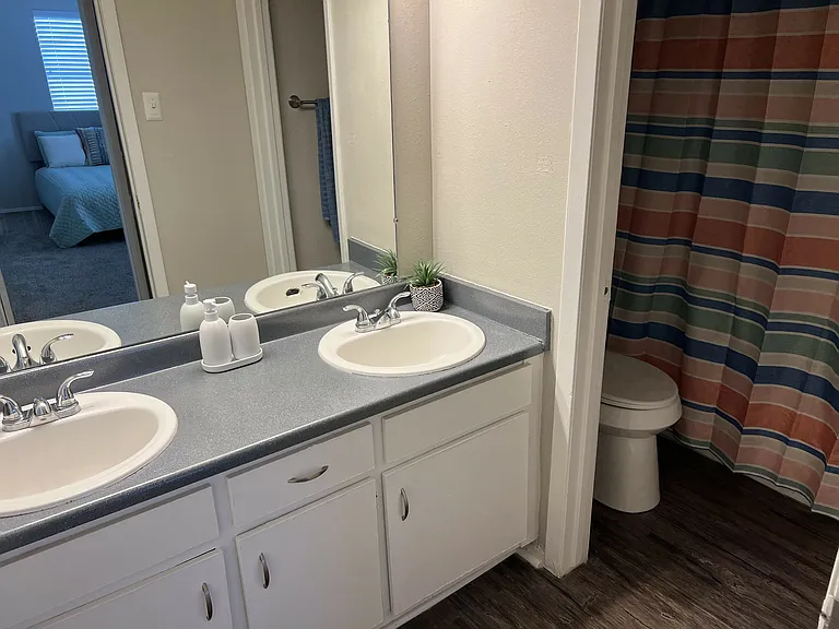 Eagle Rock Apartments — Photo 16