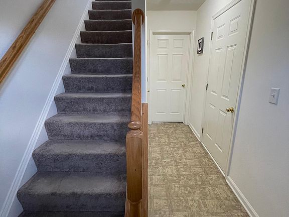 3rd image of 125 Lighthouse Ln