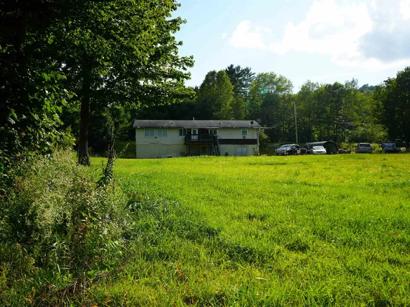 1268 County Road, Windsor, VT 05089