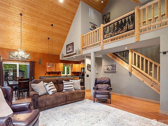 4th image of 350 Redwood Lane