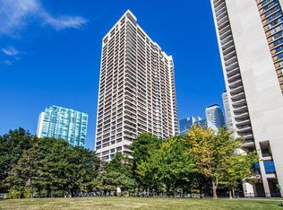 65 Harbour Sq #1707, Toronto, ON M5J2L4