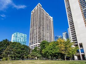 65 Harbour Sq