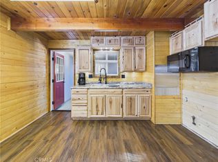 727 Elysian Blvd, Big Bear City, CA 92314