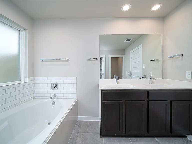 7411 Victoria Brook Trce — Photo 21