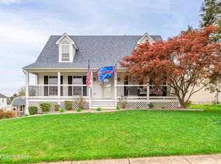 3911 Fairfield Meadows Dr, Louisville, KY 40245