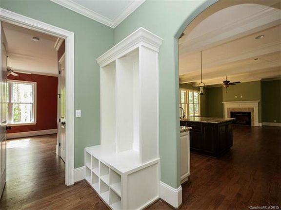 5th image of 128 Cherry Tree Dr