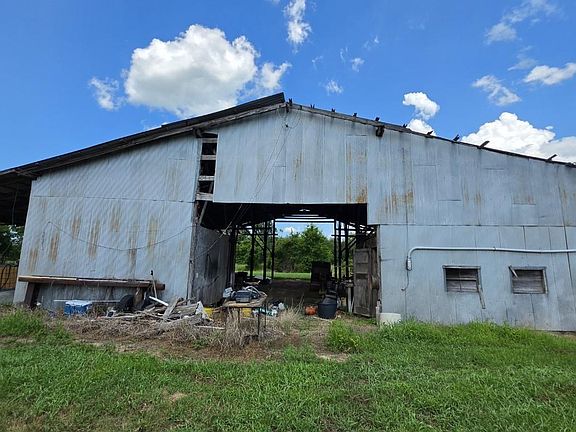 3rd image of 111 McManus Rd