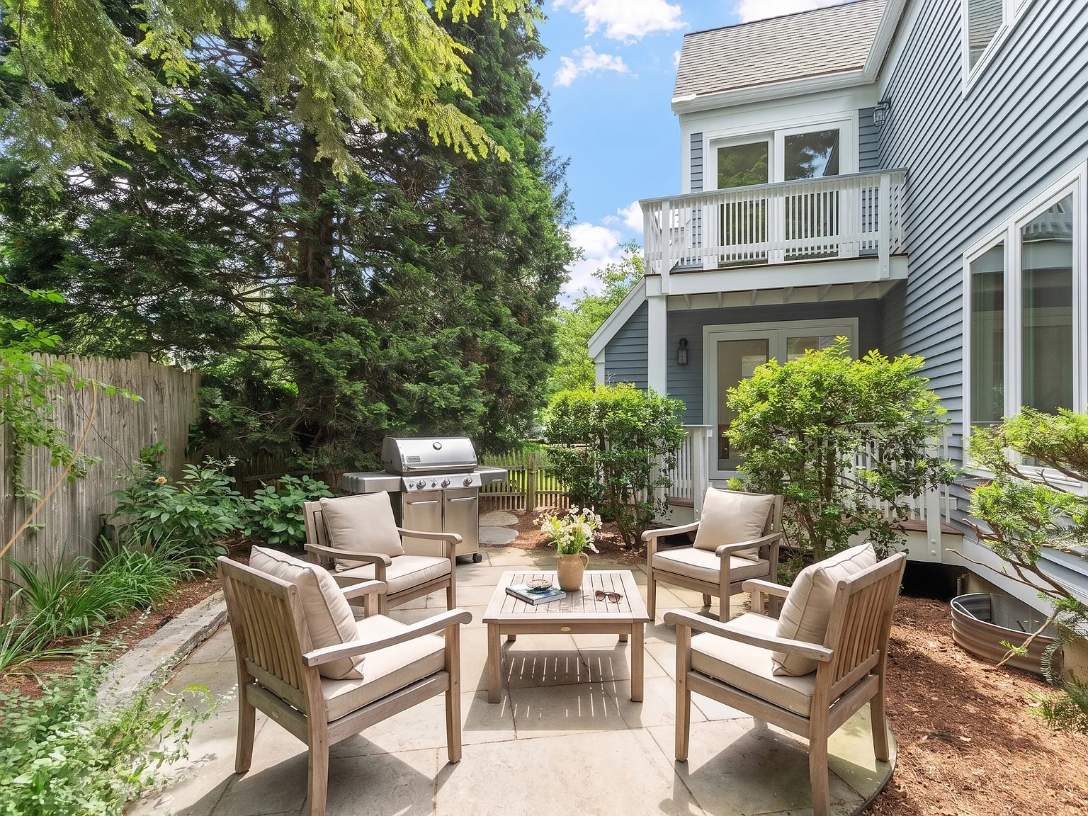 4 bed, 3100 sqft, $15,750 — Photo 3