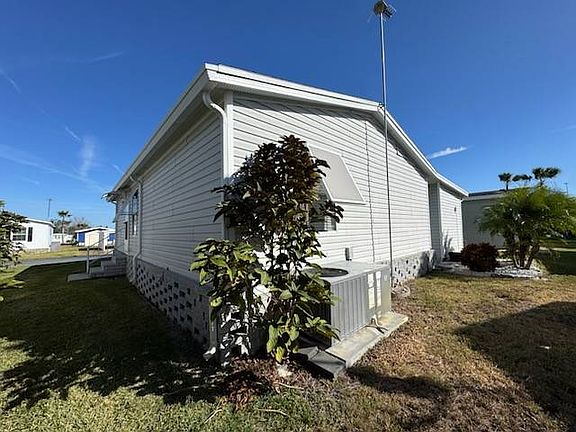 5th image of 408 Harmony Ln