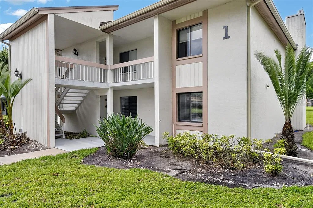 2 bed, 2.0 bath, 1148 sqft, $1,950 — Photo 1