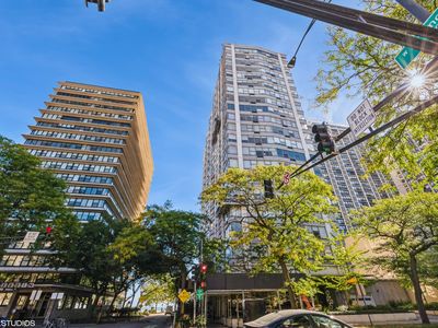 5757 N Sheridan Rd APT 17J, Chicago, IL, 60660