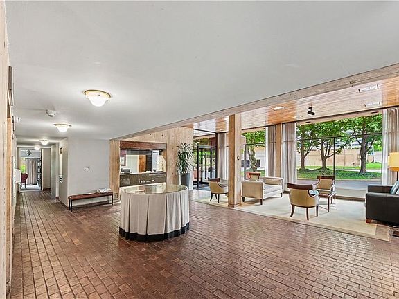 5th image of 2525 Main St APT 312