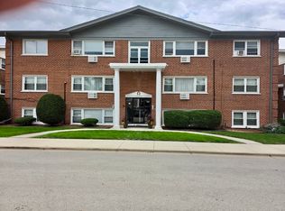 10137 Hartford Ct APT 1C, Schiller Park, IL 60176