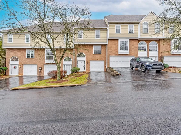 545 Lakewood Dr, Monroeville, PA 15146
