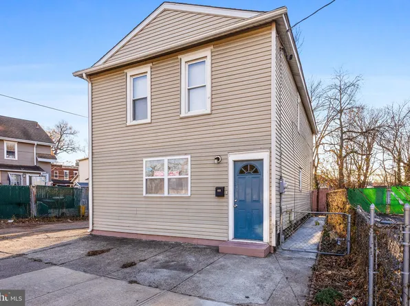 483 Cleveland Ave, Trenton, NJ 08629