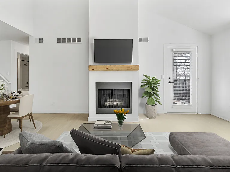 Residences at Bear Creek — Photo 15