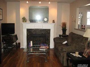 4 Cambridge Ave, Melville, NY 11747