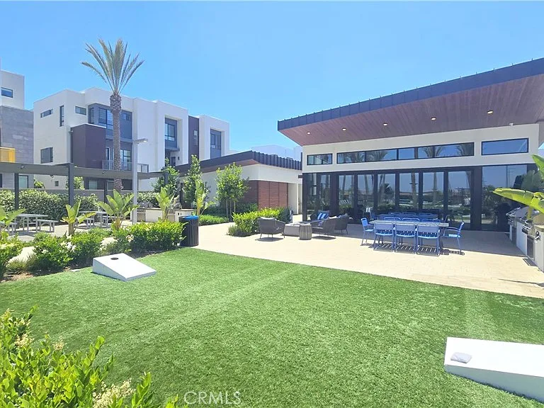 2245 Skylar Pl — Photo 33