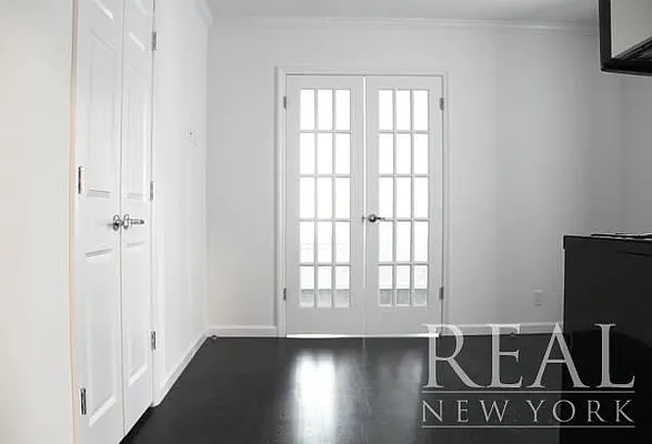 Rented by REAL New York | media 14
