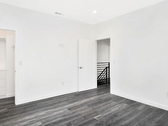 2nd image of 10926 1/2 Hesby St #0