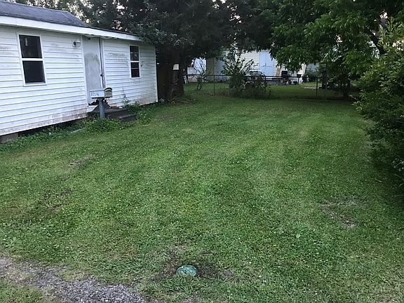 4th image of 805 1/2 Bay St