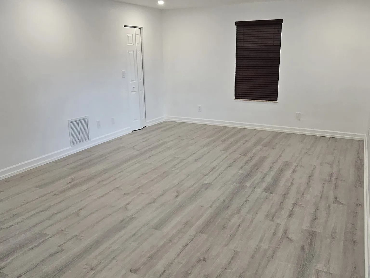 4 bed, 1798 sqft, $4,500 — Photo 4