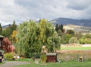 110 E Butler Ln, Ashland, OR 97520