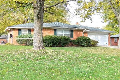2nd image of 12110 Dunbar Cir N