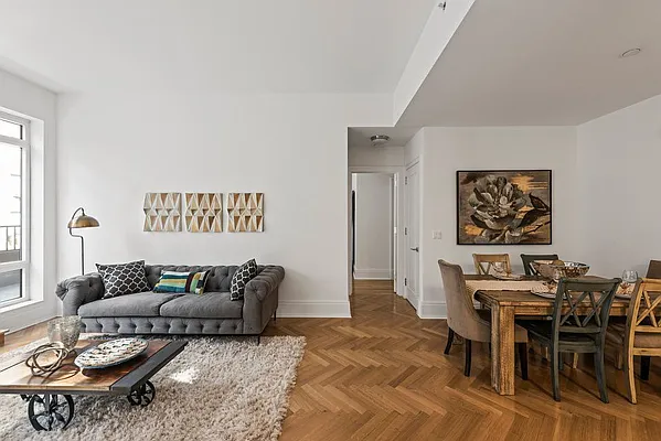 Sold by Nest Seekers International | media 29