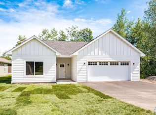 220 Coffee Creek Blvd, Duluth, MN 55811