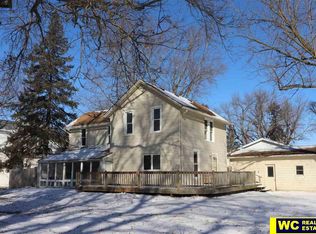 1004 L St, Tekamah, NE 68061