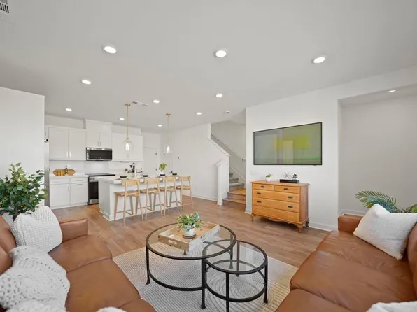 753 Jilian St Unit 2, Chula Vista, CA 91911