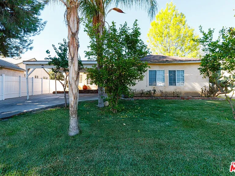 6659 Amigo Ave — Photo 2