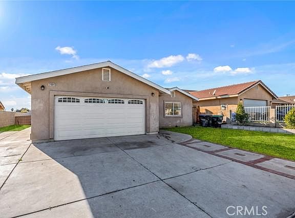 4th image of 2884 Colima Ave