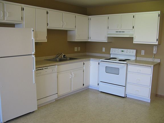 4th image of 625 E Chesak Ave