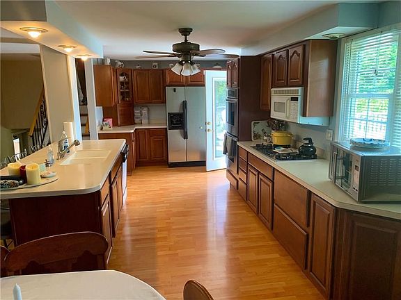 5th image of 1763 Beechwood Dr