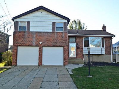 952 Woodoak Drive, Baldwin, NY, 11510