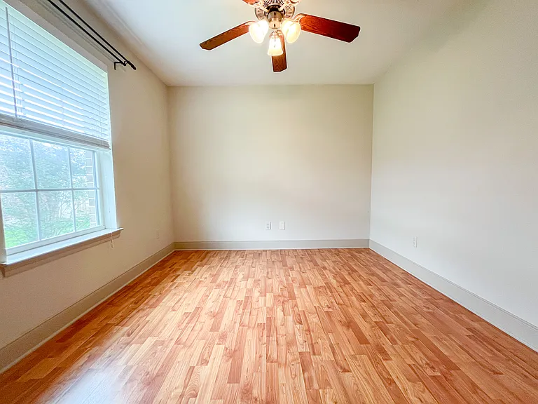 6000 Boxelder Trl — Photo 23