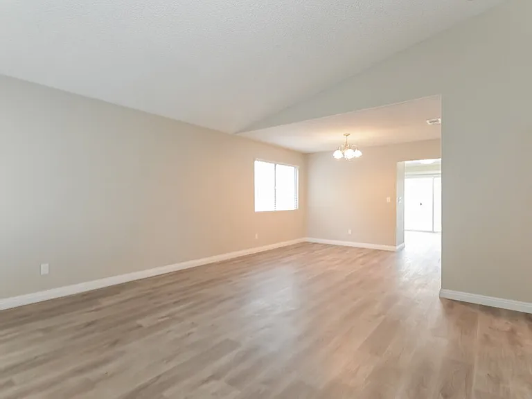 2562 Machado Dr — Photo 4