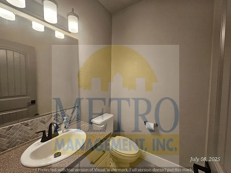 2111 4th St N — Photo 12