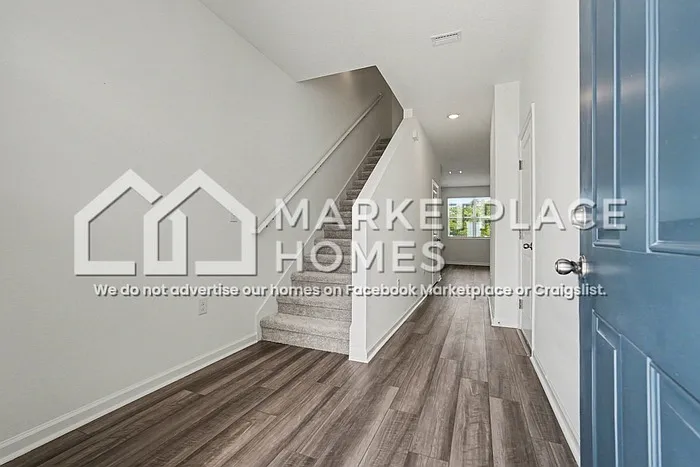 12014 Sylvia St — Photo 4