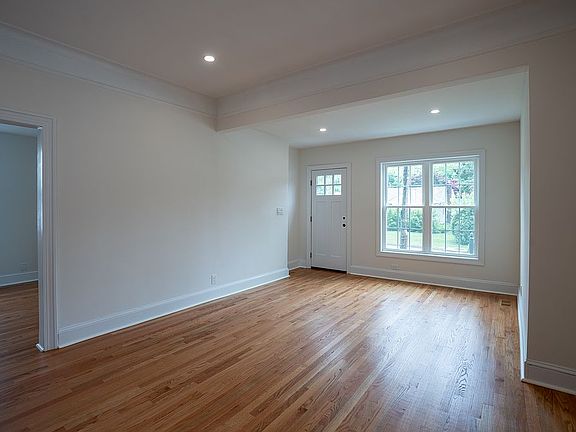 5th image of 24 Nimitz St